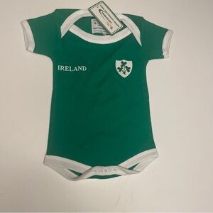 NWT Lansdowne Green & White Ireland Baby Onesie 0-6 Months